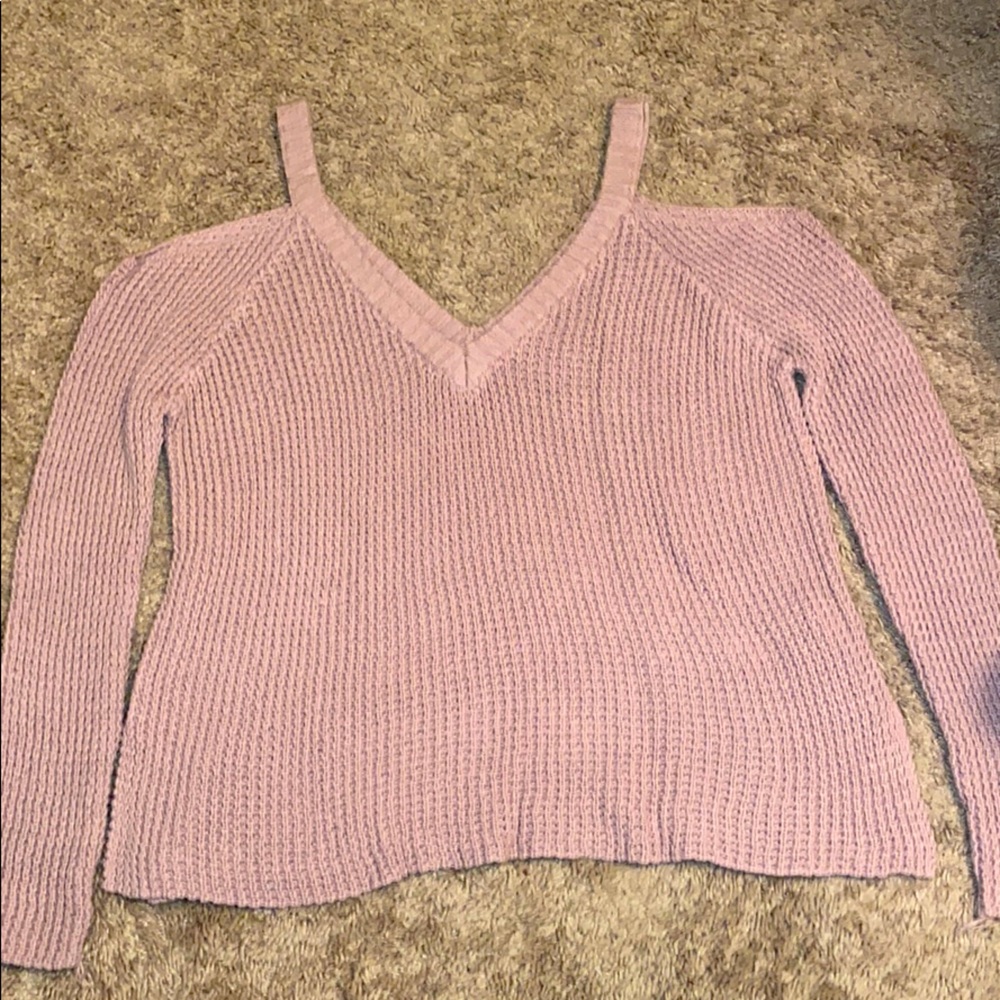 Light mauve sweater